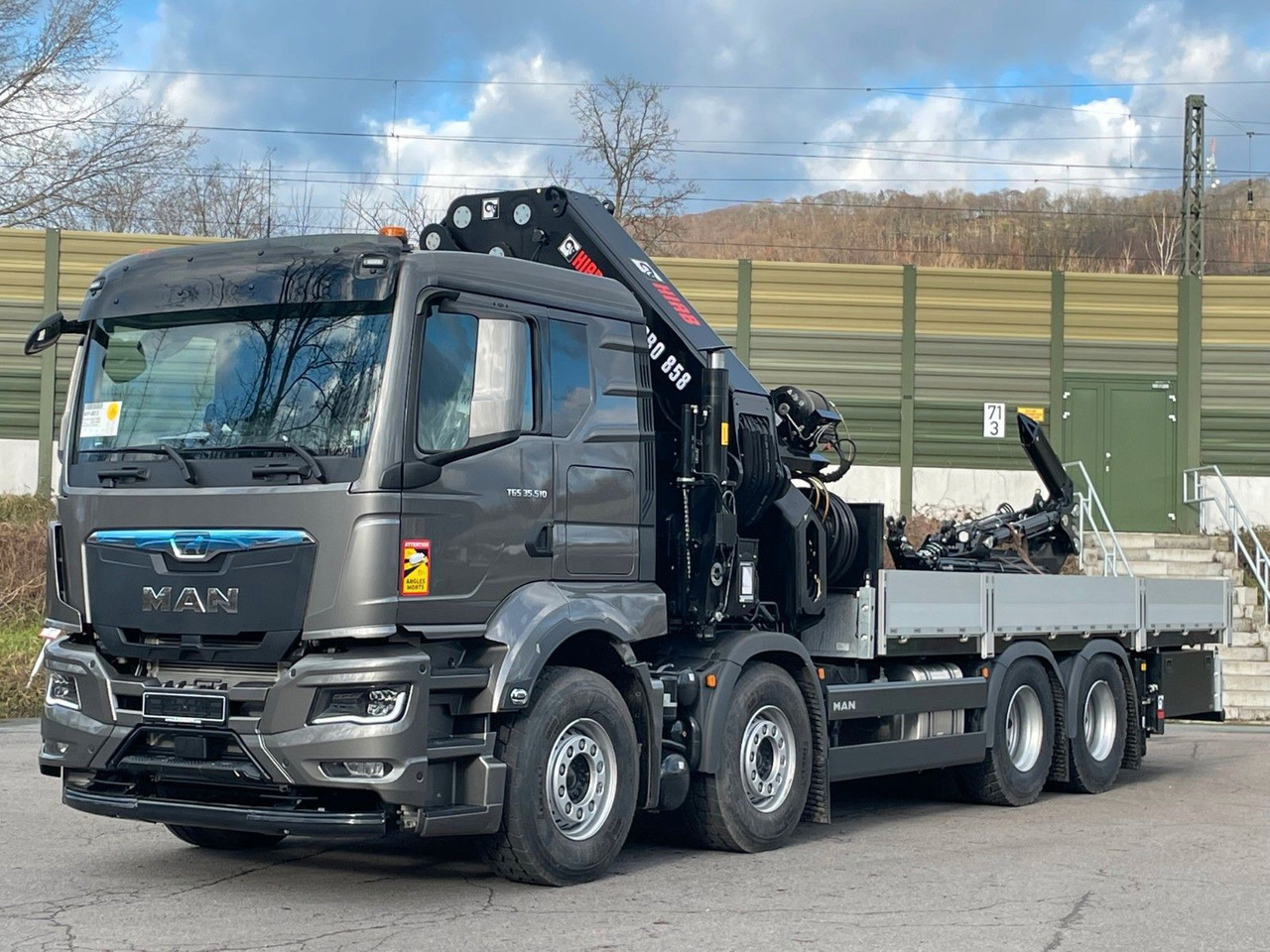 MAN TGS 35.520 8x4 BL HIAB X-HIPRO 658 EP-6 - Camión grúa: foto 2 MAN TGS 35.520 8x4 BL HIAB X-HIPRO 658 EP-6 - Camión grúa: foto 2