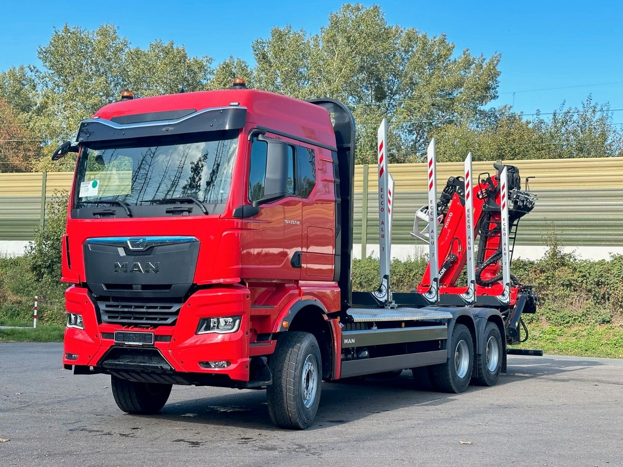 MAN TGX 33.510 6X4 BL Euro6e EPSILON 150 Z - Camión forestal, Camión grúa: foto 1 MAN TGX 33.510 6X4 BL Euro6e EPSILON 150 Z - Camión forestal, Camión grúa: foto 1