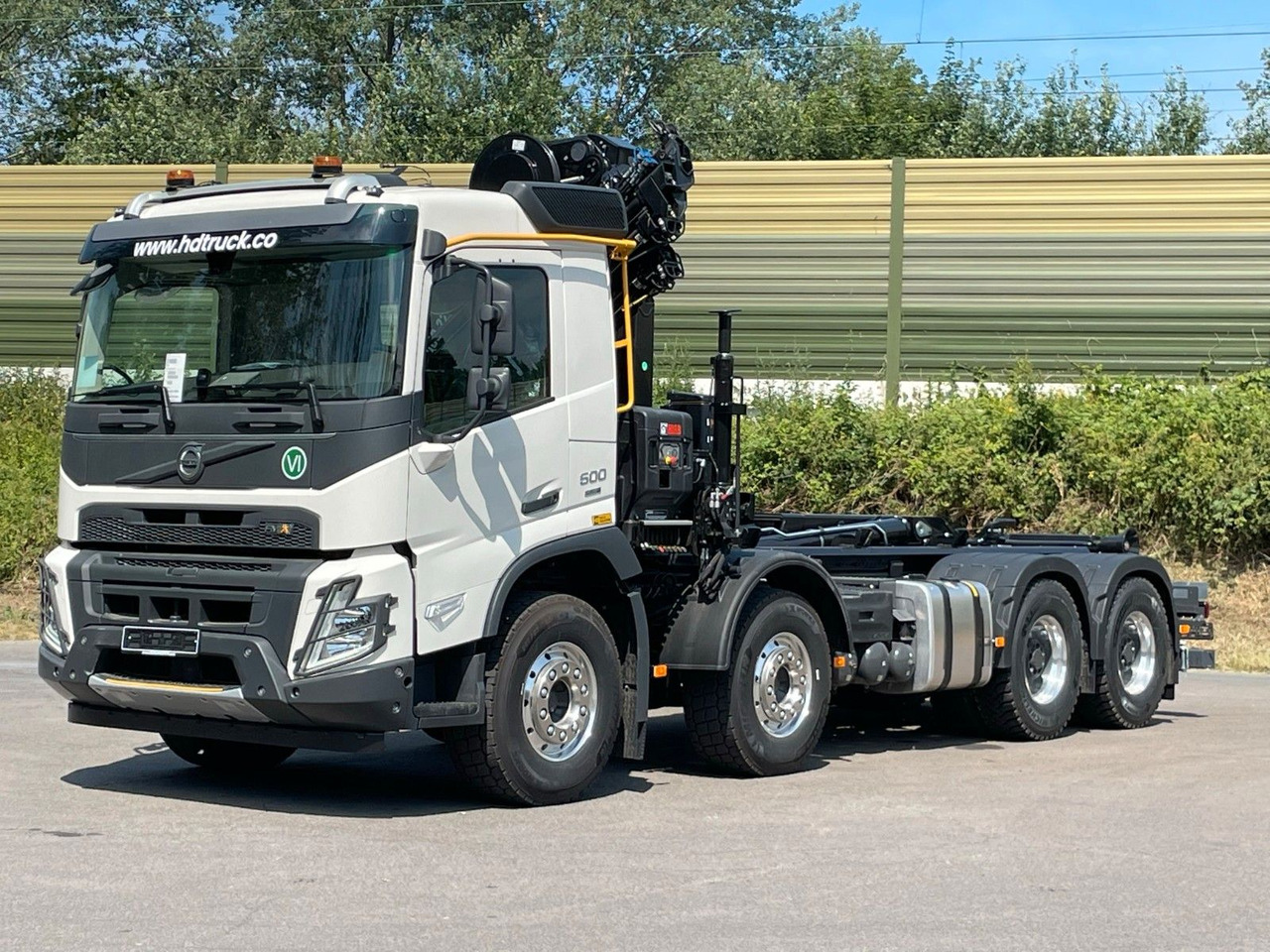 Volvo FMX 500 8x4 Abrollkipper + Kran Hiab 228-6 - Camión multibasculante, Camión grúa: foto 2 Volvo FMX 500 8x4 Abrollkipper + Kran Hiab 228-6 - Camión multibasculante, Camión grúa: foto 2