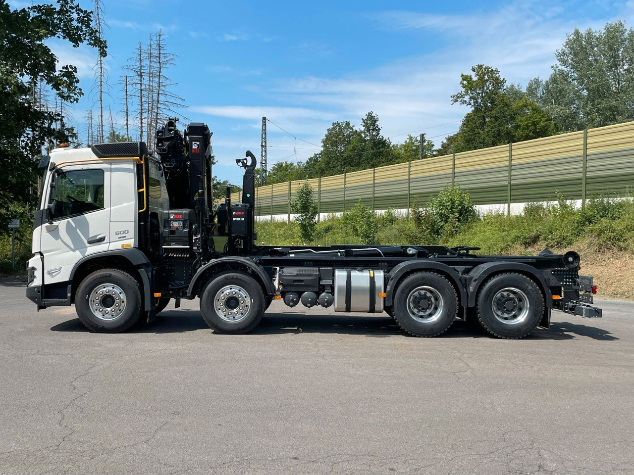 Volvo FMX 500 8x4 Abrollkipper + Kran Hiab 228-6 - Camión multibasculante, Camión grúa: foto 4 Volvo FMX 500 8x4 Abrollkipper + Kran Hiab 228-6 - Camión multibasculante, Camión grúa: foto 4