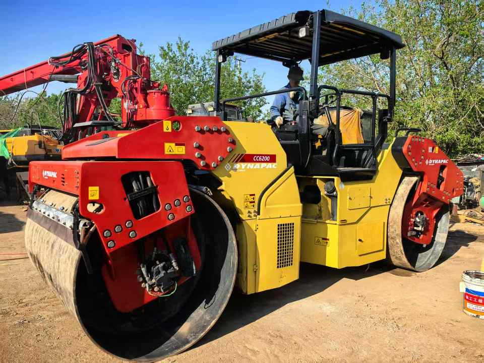 High Quality Used Dynapac CC6200  with Double Drum in Low Working Hours DYNAPAC Cc211 CC421 CC622 Road Compactors for Sale - Apisonadora de asfalto: foto 2 High Quality Used Dynapac CC6200  with Double Drum in Low Working Hours DYNAPAC Cc211 CC421 CC622 Road Compactors for Sale - Apisonadora de asfalto: foto 2