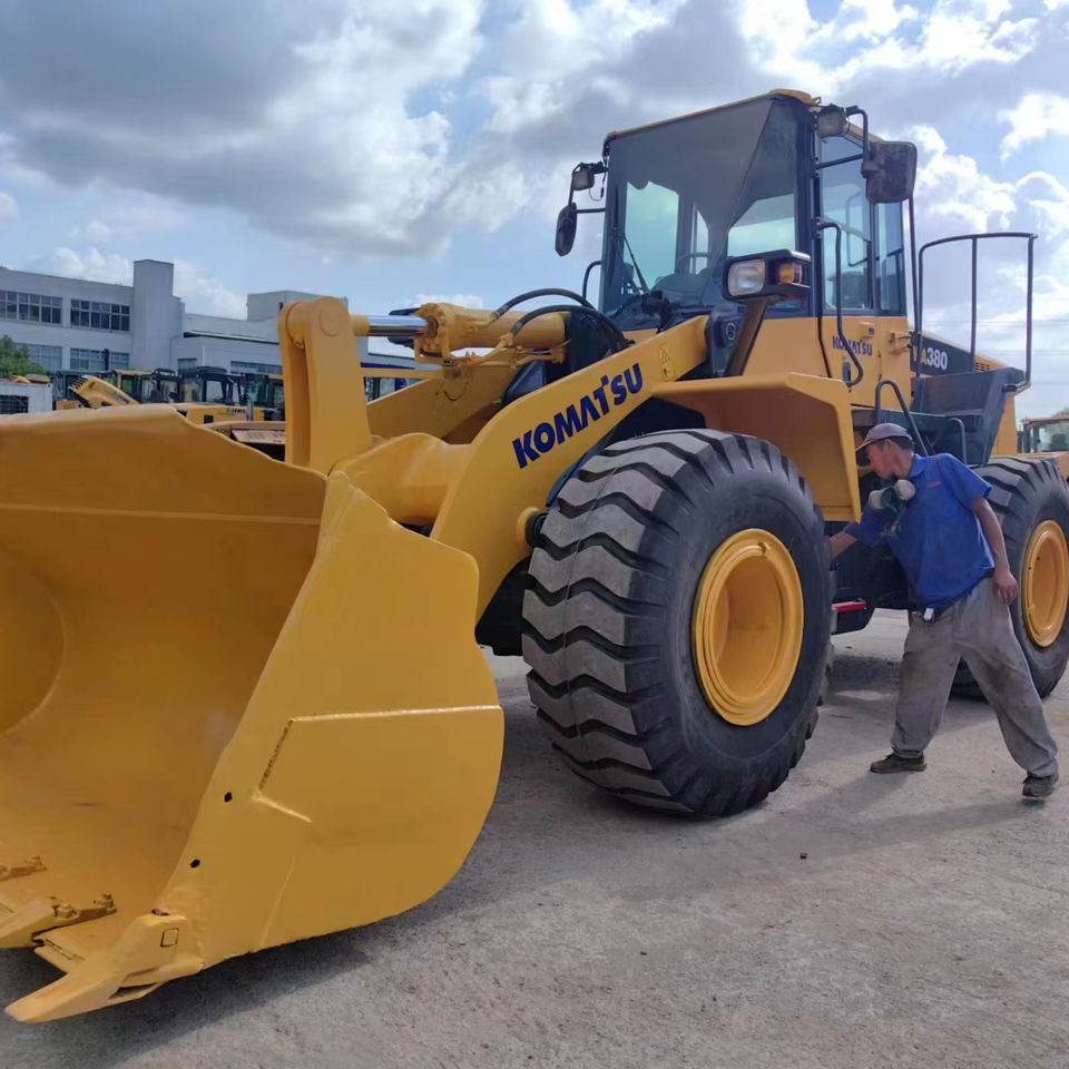 Hot Sale Used Komatsu WA380-6 Wheel Loader Backhoe Loader with Excellent Front Loading Feature - Cargadora de ruedas: foto 1 Hot Sale Used Komatsu WA380-6 Wheel Loader Backhoe Loader with Excellent Front Loading Feature - Cargadora de ruedas: foto 1