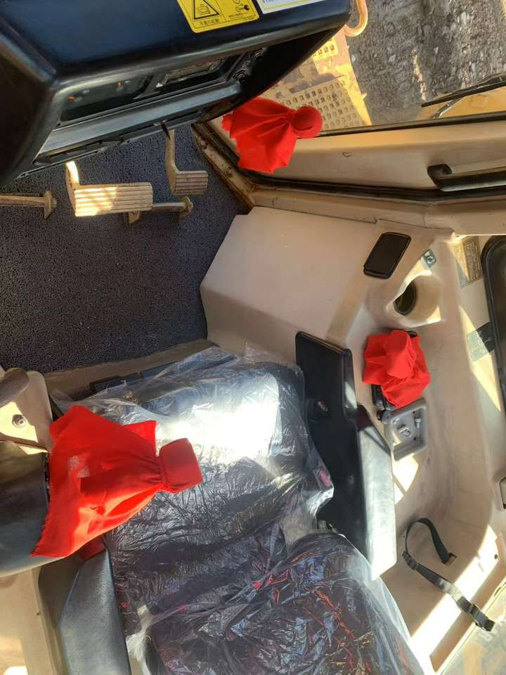 Used Caterpillar Bulldozer D6R, Caterpillar Bulldozer, Caterpillar D6R Bulldozer - Bulldozer: foto 5 Used Caterpillar Bulldozer D6R, Caterpillar Bulldozer, Caterpillar D6R Bulldozer - Bulldozer: foto 5