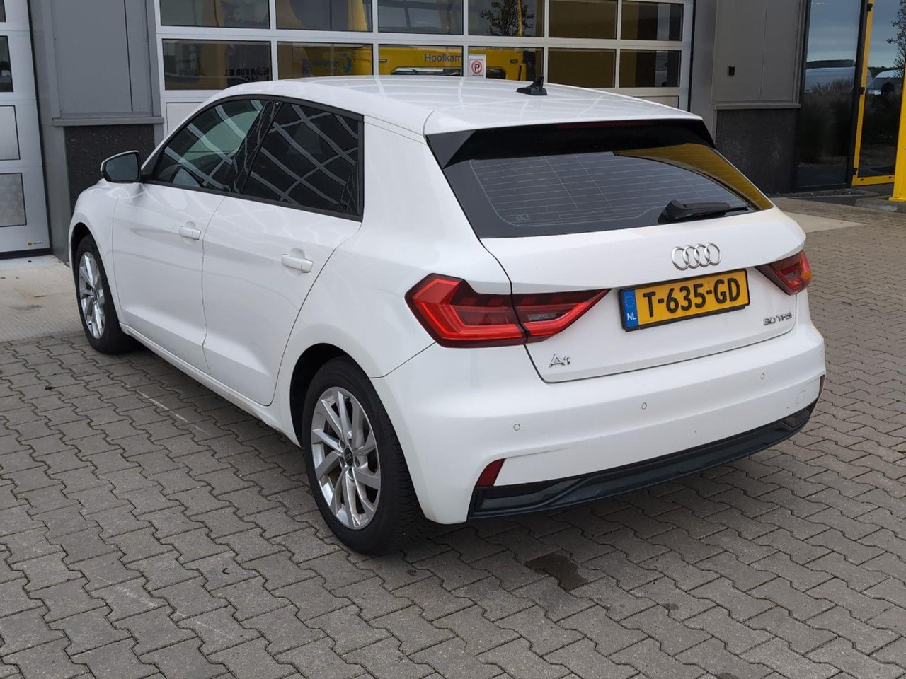 Audi A1 Sportback 30 TFSI S edition | 2021 | 82.211 km | Automaat | T635GD | NAP: Geen oordeel - Hatchback: foto 3 Audi A1 Sportback 30 TFSI S edition | 2021 | 82.211 km | Automaat | T635GD | NAP: Geen oordeel - Hatchback: foto 3