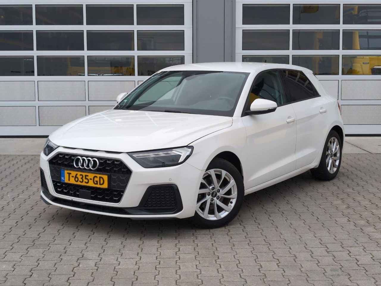 Audi A1 Sportback 30 TFSI S edition | 2021 | 82.211 km | Automaat | T635GD | NAP: Geen oordeel - Hatchback: foto 1 Audi A1 Sportback 30 TFSI S edition | 2021 | 82.211 km | Automaat | T635GD | NAP: Geen oordeel - Hatchback: foto 1