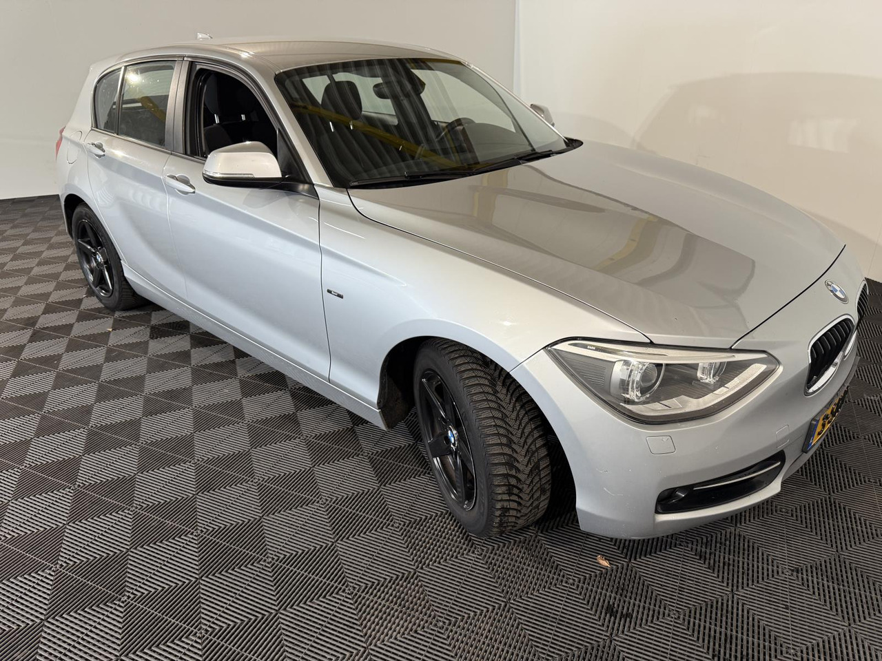 BMW 1-serie 116i EDE Executive 2013 231.112 km 3-SRN-66 - Hatchback: foto 4 BMW 1-serie 116i EDE Executive 2013 231.112 km 3-SRN-66 - Hatchback: foto 4