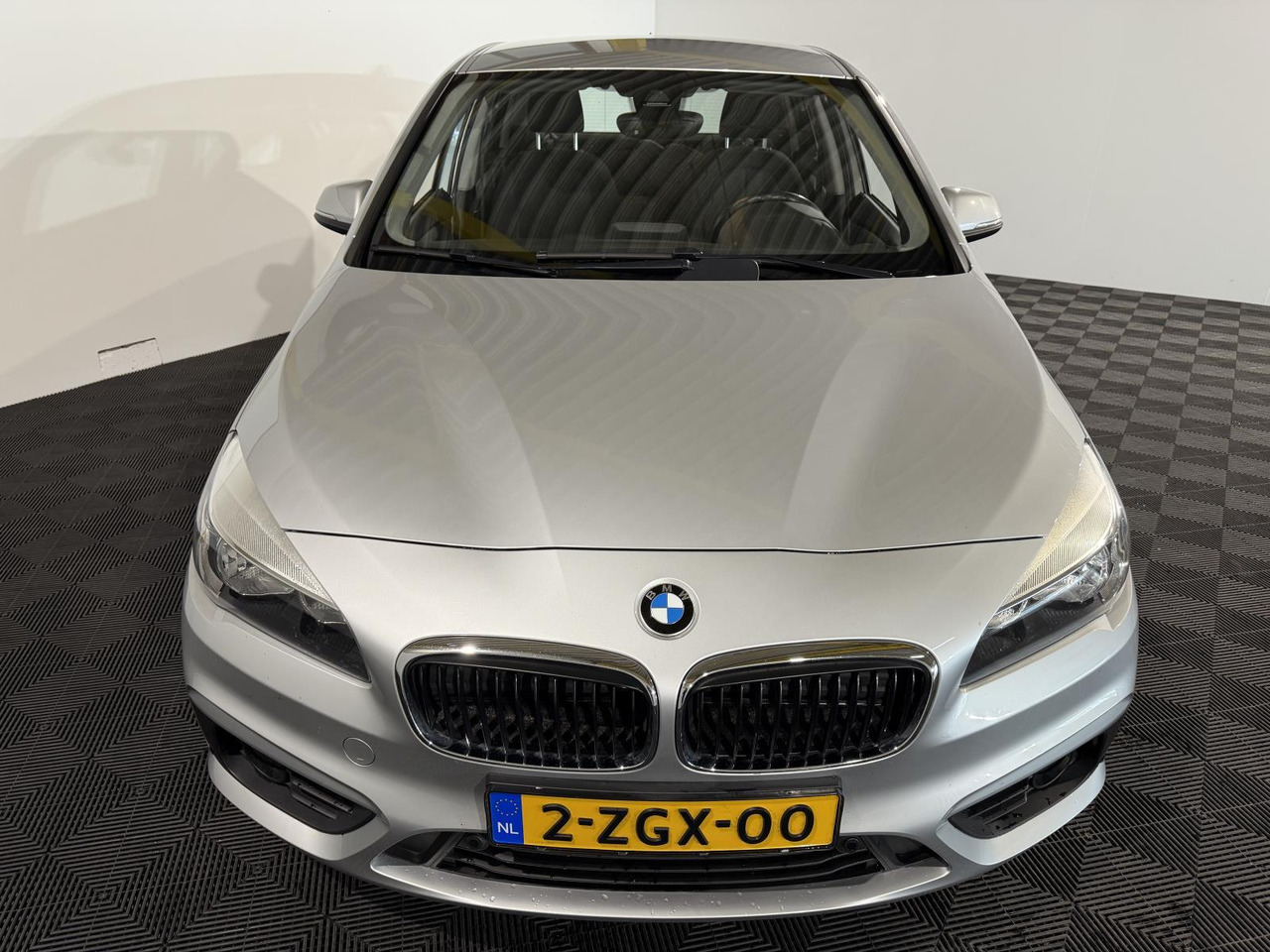 BMW 2-serie Active Tourer 218i Executive 2015 198.295 km 2-ZGX-00 - Coche: foto 2 BMW 2-serie Active Tourer 218i Executive 2015 198.295 km 2-ZGX-00 - Coche: foto 2