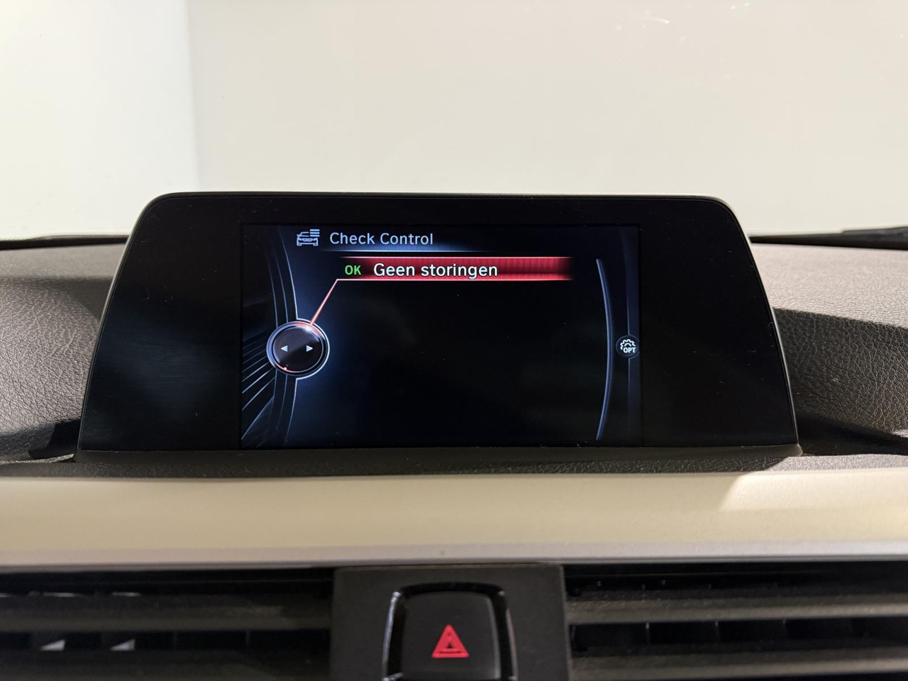 Coche BMW | 4-serie Coupé | 420i Executive Automaat | 2015 | 213.401 km | 2ZGG53 | Logisch: foto 6 Coche BMW | 4-serie Coupé | 420i Executive Automaat | 2015 | 213.401 km | 2ZGG53 | Logisch: foto 6
