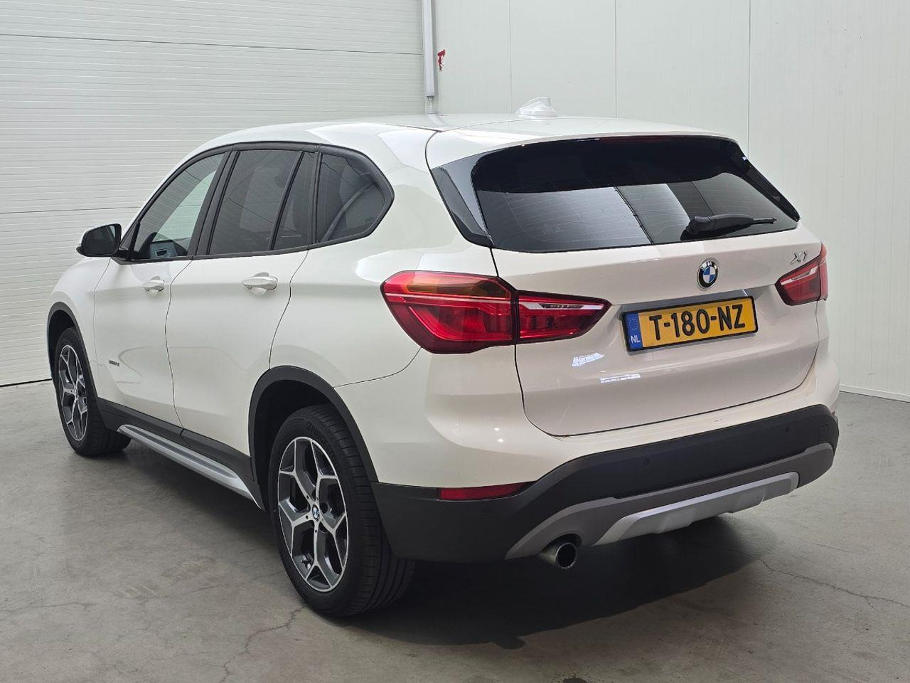 BMW X1 sDrive18i Executive | 2017 | 106.088 km | Automaat | T180NZ | NAP: Geen oordeel - SUV/ Todoterreno: foto 3 BMW X1 sDrive18i Executive | 2017 | 106.088 km | Automaat | T180NZ | NAP: Geen oordeel - SUV/ Todoterreno: foto 3