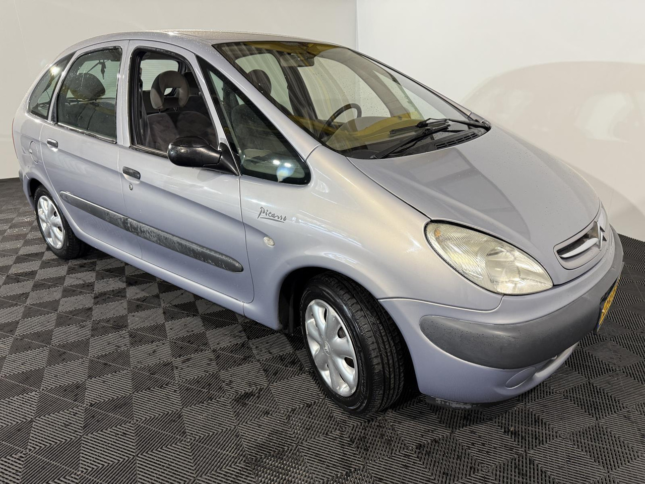 Citroen | Xsara Picasso | 1.8i-16V Plaisir | 2002 | 229.613 km | 05JFFD | Logisch - Coche: foto 5 Citroen | Xsara Picasso | 1.8i-16V Plaisir | 2002 | 229.613 km | 05JFFD | Logisch - Coche: foto 5