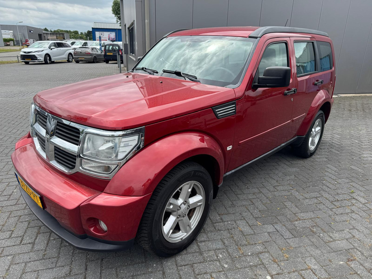 Dodge Nitro 3.7 V6 SXT | 2008 | 209.339 km | 31-ZD-PT - SUV/ Todoterreno: foto 1 Dodge Nitro 3.7 V6 SXT | 2008 | 209.339 km | 31-ZD-PT - SUV/ Todoterreno: foto 1