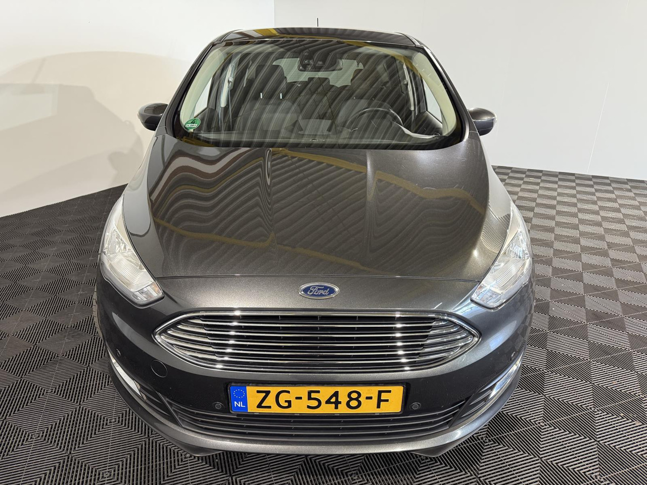 Ford C-Max 1.0 Titanium ZG-548-F 186.382 km - Coche: foto 2 Ford C-Max 1.0 Titanium ZG-548-F 186.382 km - Coche: foto 2