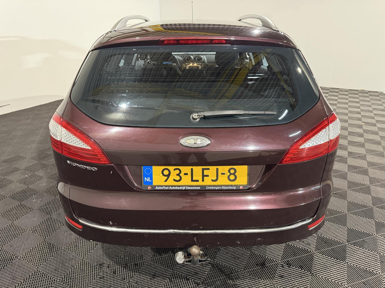 Coche Ford | Mondeo Wagon | 2.0-16V Limited | 2010 | 193.300 km | 93LFJ8 | Logisch: foto 13 Coche Ford | Mondeo Wagon | 2.0-16V Limited | 2010 | 193.300 km | 93LFJ8 | Logisch: foto 13
