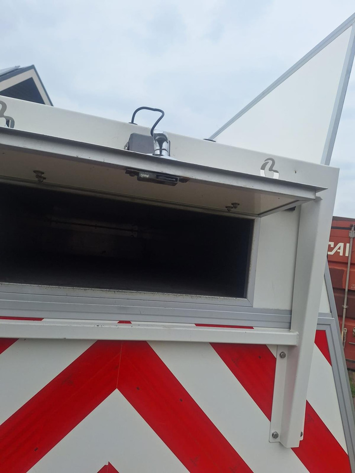 Goupil G5 Kipper TLV-58-X - Vehículo utilitario eléctrico: foto 2 Goupil G5 Kipper TLV-58-X - Vehículo utilitario eléctrico: foto 2