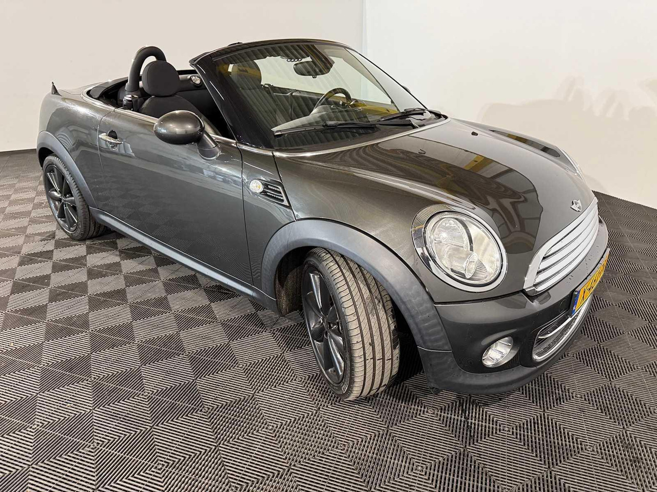 Mini Mini Roadster 1.6 Cooper | 2012 | 123.482 km | X-461-PR - Coche: foto 3 Mini Mini Roadster 1.6 Cooper | 2012 | 123.482 km | X-461-PR - Coche: foto 3