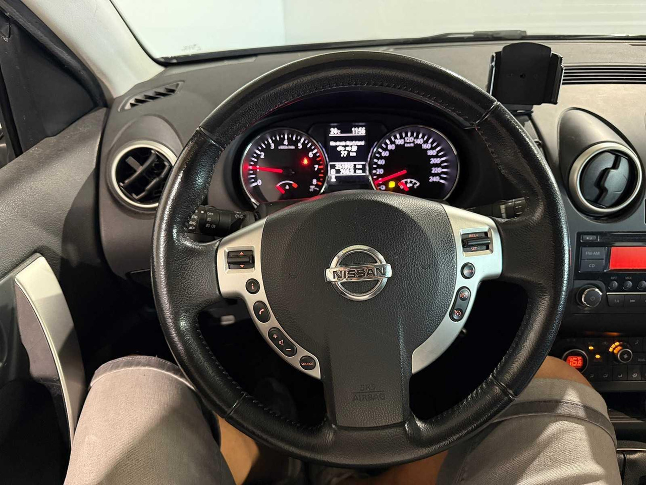 Nissan Qashqai 1.6 Acenta | 2012 | 251.892 km | 35-SXZ-7 - SUV/ Todoterreno: foto 4 Nissan Qashqai 1.6 Acenta | 2012 | 251.892 km | 35-SXZ-7 - SUV/ Todoterreno: foto 4