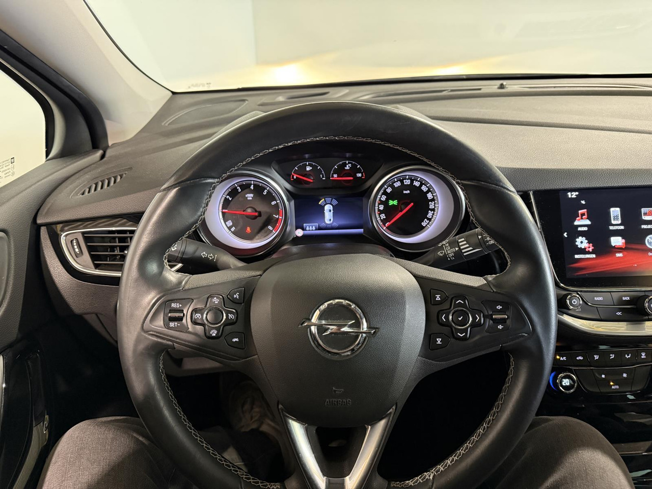 Opel Astra Sports Tourer 1.0 Innovation | 2017 | 191.542 km | PF-495-H - Coche: foto 3 Opel Astra Sports Tourer 1.0 Innovation | 2017 | 191.542 km | PF-495-H - Coche: foto 3
