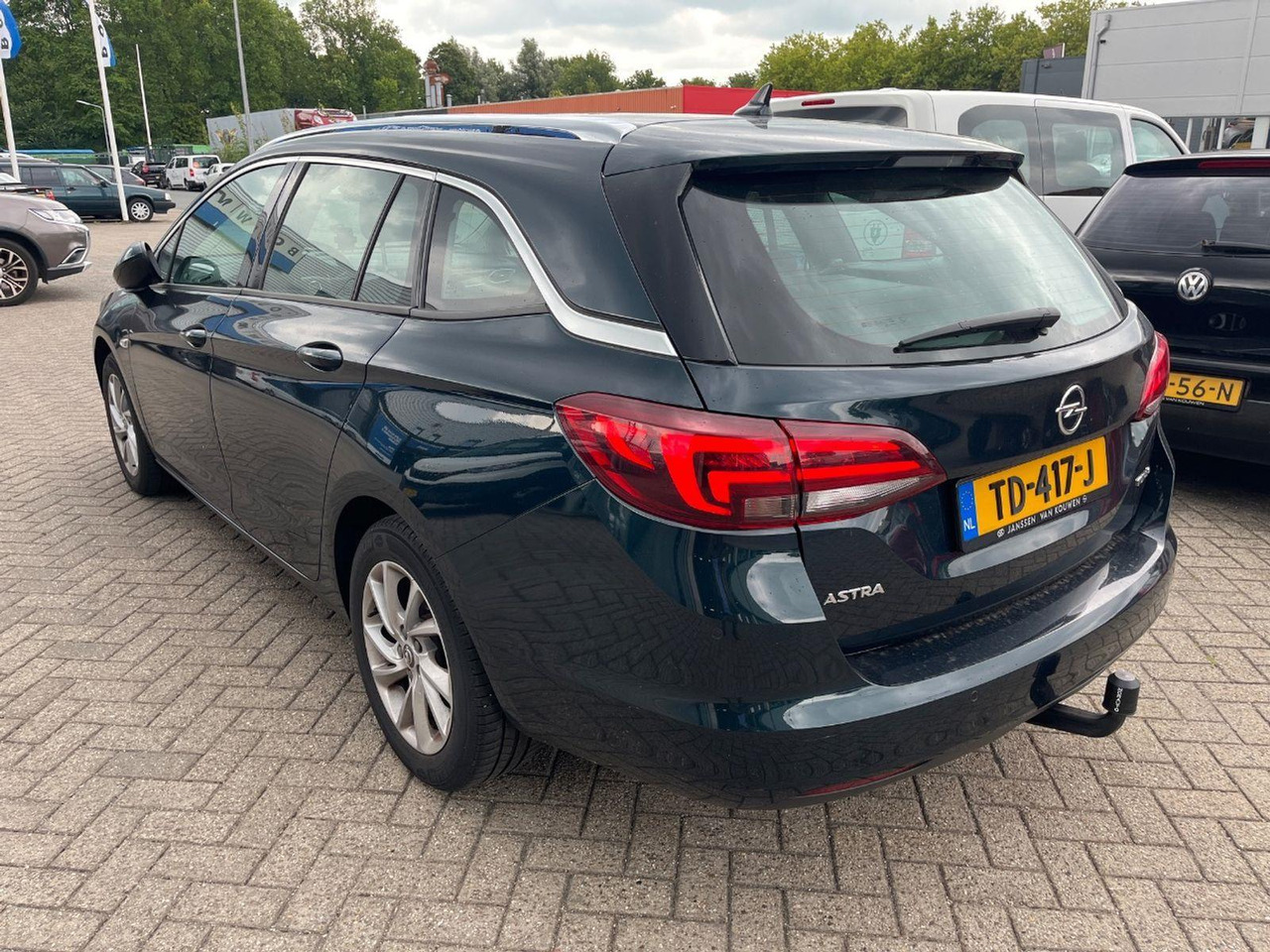 Opel Astra Sports Tourer 1.4 Business Executive | 2018 | 117.848 km | TD417J | NAP: Logisch - Coche: foto 3 Opel Astra Sports Tourer 1.4 Business Executive | 2018 | 117.848 km | TD417J | NAP: Logisch - Coche: foto 3