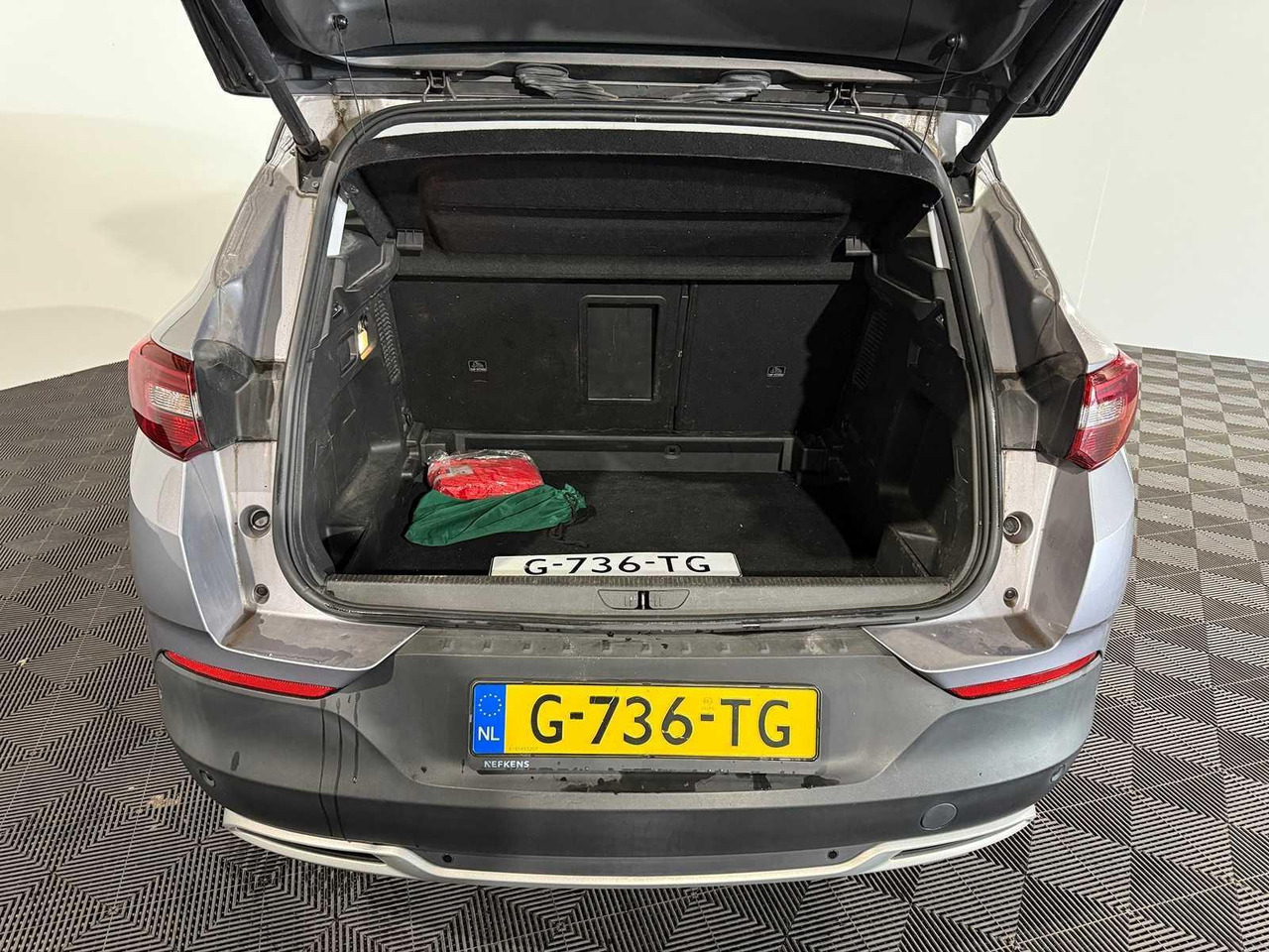 Opel Grandland X 1.2 Turbo Business Executive G-736-TG 200.645 km - Coche: foto 5 Opel Grandland X 1.2 Turbo Business Executive G-736-TG 200.645 km - Coche: foto 5
