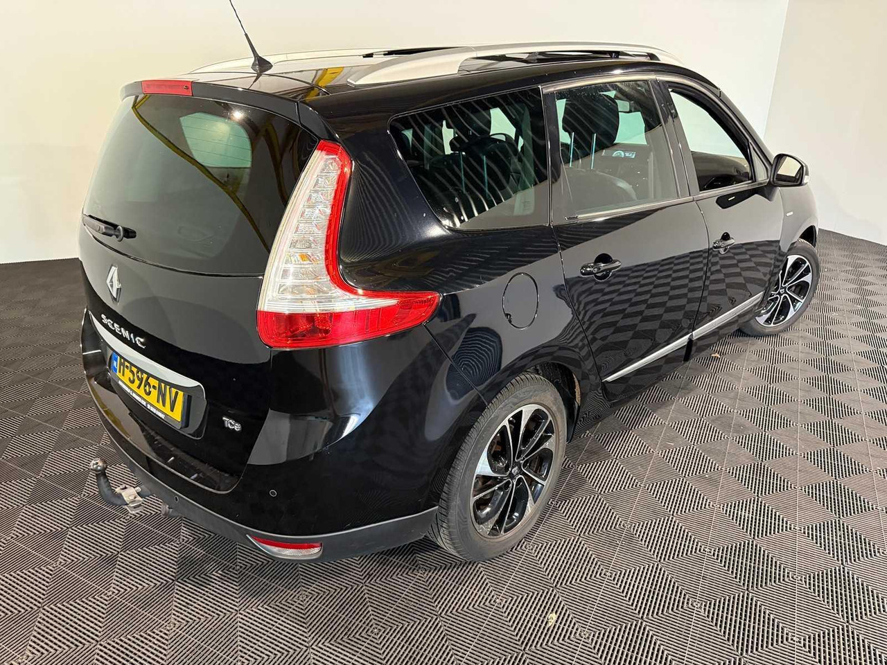 Renault Grand Scénic 1.2 Tce Bose | 2016 | 118.319 km | H-596-NV - Coche: foto 4 Renault Grand Scénic 1.2 Tce Bose | 2016 | 118.319 km | H-596-NV - Coche: foto 4