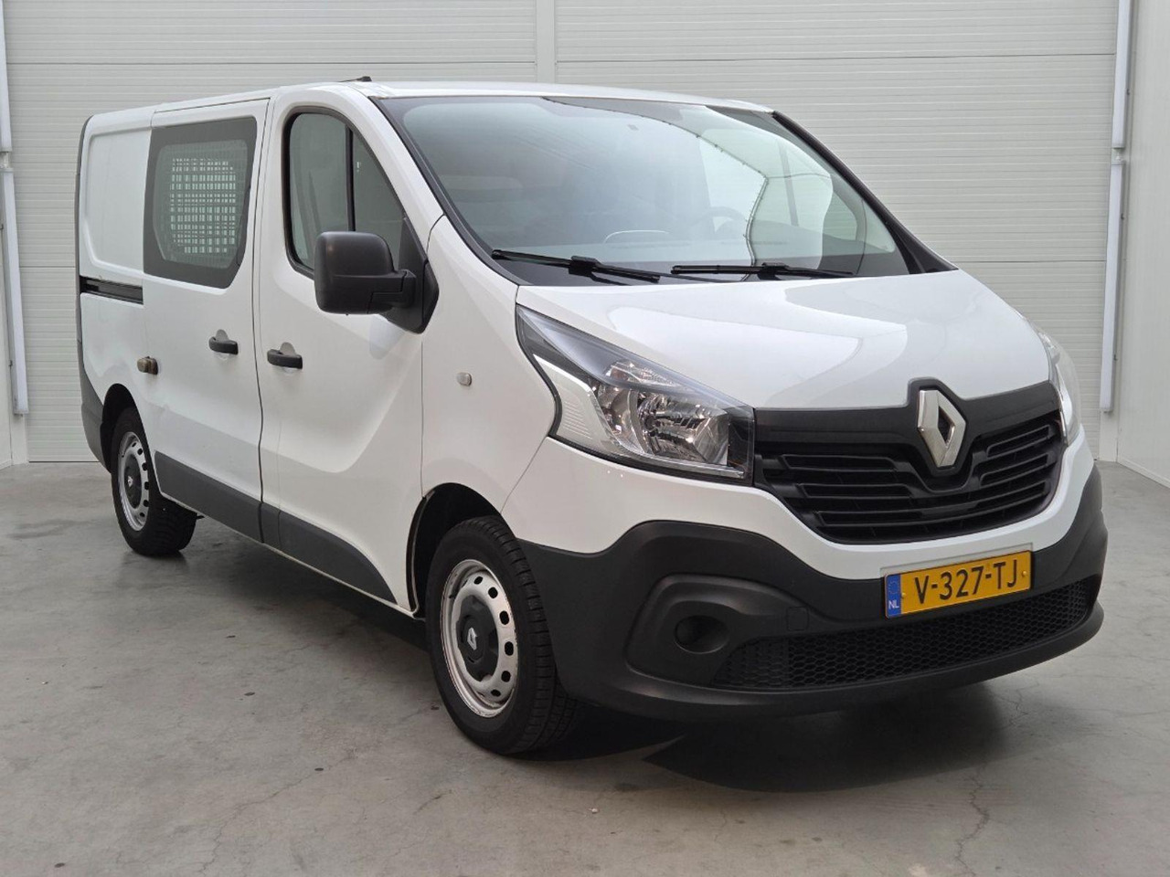 Renault Trafic 1.6 dCi T29 L1H1 Comfort Energy | 2018 | 188.221 km | V327TJ | NAP: Logisch - Furgón: foto 2 Renault Trafic 1.6 dCi T29 L1H1 Comfort Energy | 2018 | 188.221 km | V327TJ | NAP: Logisch - Furgón: foto 2