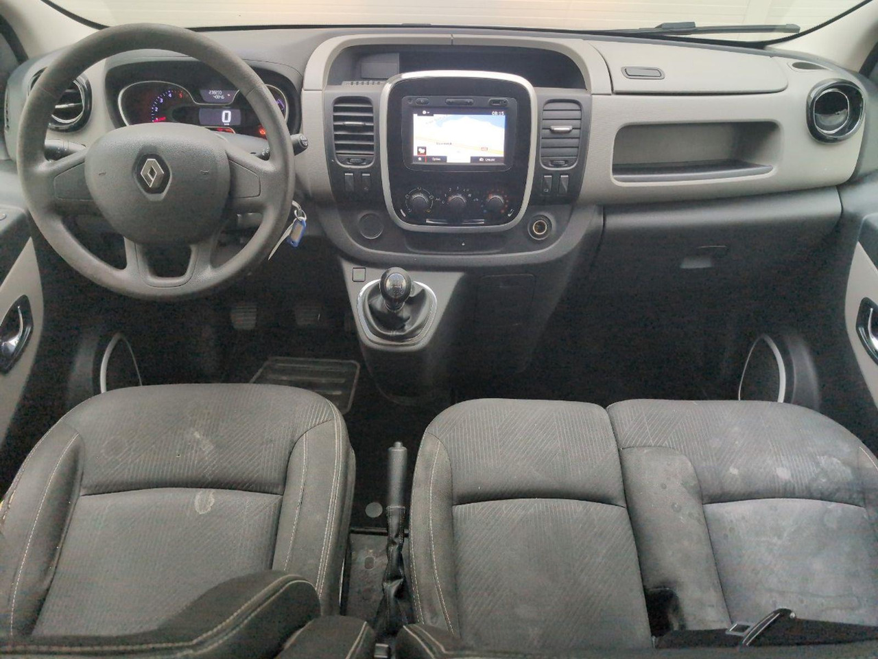 Renault Trafic 1.6 dCi T29 L2H1 DC Comfort Energy | 2018 | 238.233 km | VBX83X | NAP: Geen oordeel - Furgoneta combi: foto 5 Renault Trafic 1.6 dCi T29 L2H1 DC Comfort Energy | 2018 | 238.233 km | VBX83X | NAP: Geen oordeel - Furgoneta combi: foto 5