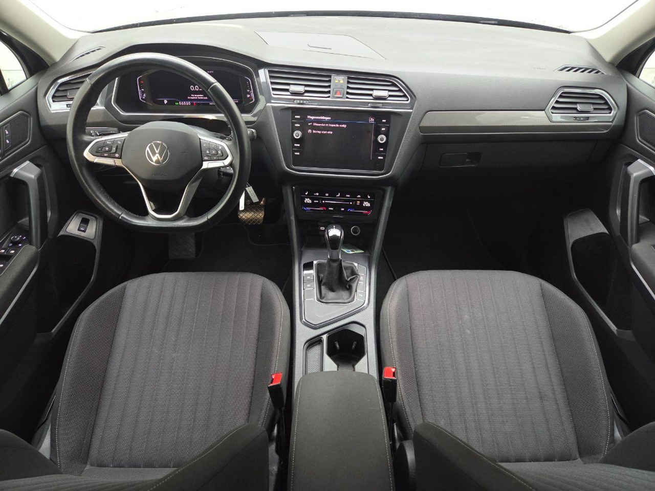 Volkswagen Tiguan Allspace 1.5 TSI R - Line 7p. | 2023 | 86.012 km | Automaat | X459RL | NAP: Geen oordeel - SUV/ Todoterreno: foto 5 Volkswagen Tiguan Allspace 1.5 TSI R - Line 7p. | 2023 | 86.012 km | Automaat | X459RL | NAP: Geen oordeel - SUV/ Todoterreno: foto 5