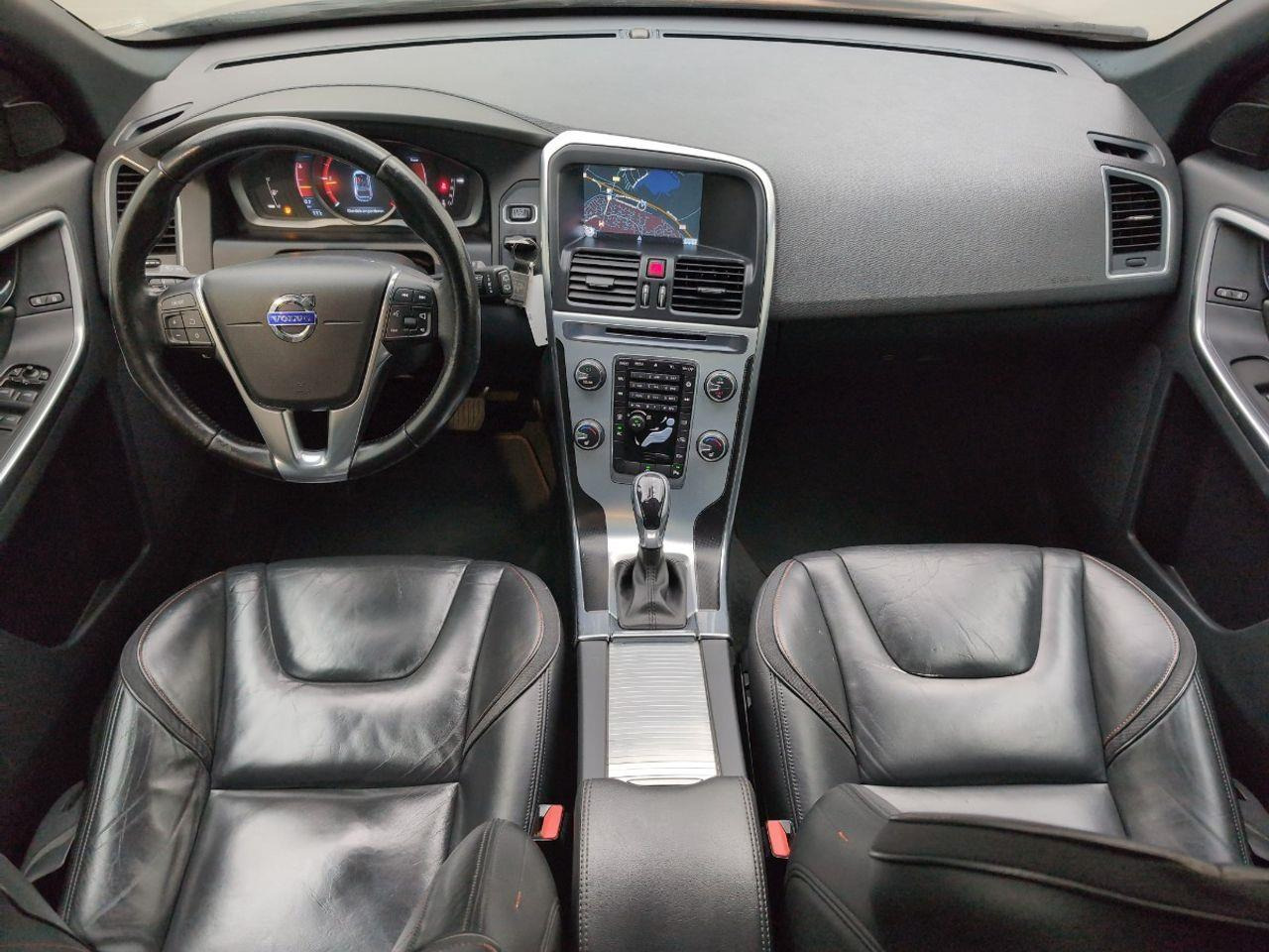 Volvo XC60 2.0 D4 FWD Ocean Race | 2016 | 257.971 km | Automaat | KJ377D | NAP: Geen oordeel - SUV/ Todoterreno: foto 5 Volvo XC60 2.0 D4 FWD Ocean Race | 2016 | 257.971 km | Automaat | KJ377D | NAP: Geen oordeel - SUV/ Todoterreno: foto 5
