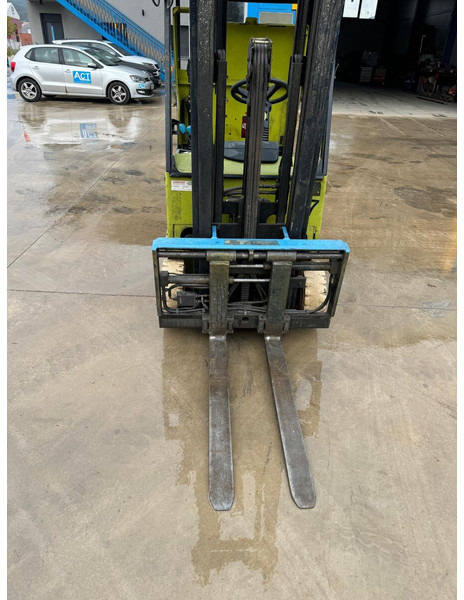 Clark CEM 16S - Carretilla elevadora: foto 3 Clark CEM 16S - Carretilla elevadora: foto 3