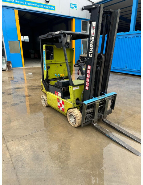 Clark CEM 16S - Carretilla elevadora: foto 1 Clark CEM 16S - Carretilla elevadora: foto 1