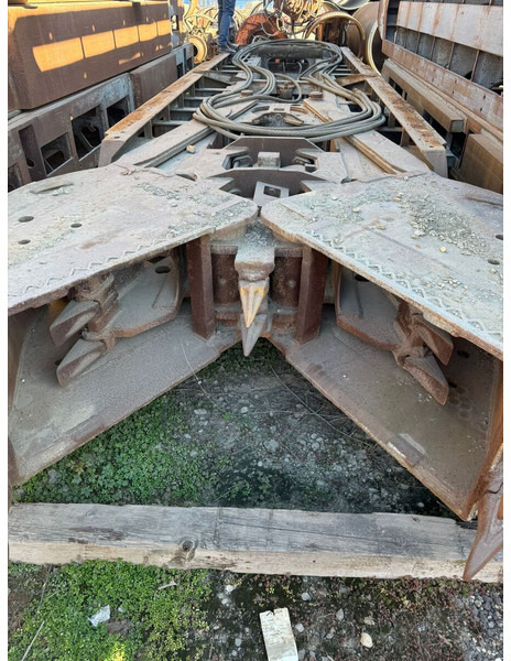 Liebherr Stein HT Diaphragm Wall Grab - Pinza de manipulación para Maquinaria de construcción: foto 4 Liebherr Stein HT Diaphragm Wall Grab - Pinza de manipulación para Maquinaria de construcción: foto 4