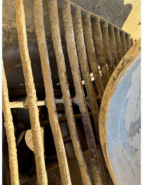 Schwing SP 750-18 - Bomba de hormigon estacionaria: foto 3 Schwing SP 750-18 - Bomba de hormigon estacionaria: foto 3