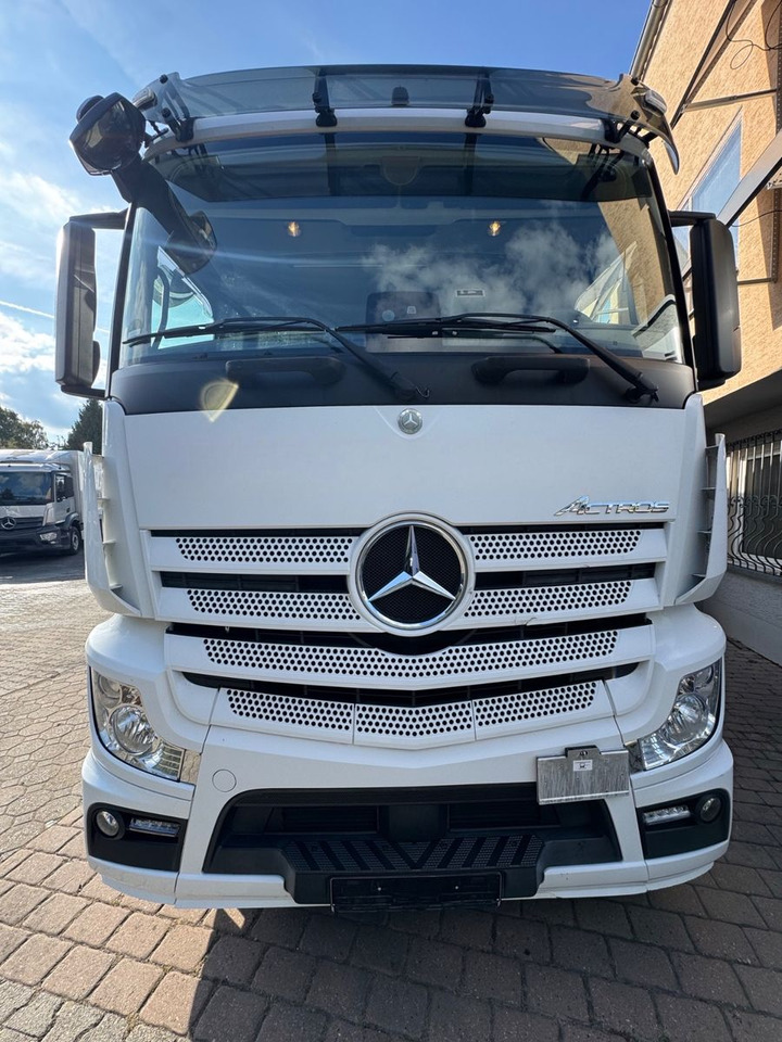 Mercedes-Benz Actros 2645/2xLBW/Retarder/Lenk-Lift/2xAHK - Camión transporte de bebidas: foto 3 Mercedes-Benz Actros 2645/2xLBW/Retarder/Lenk-Lift/2xAHK - Camión transporte de bebidas: foto 3