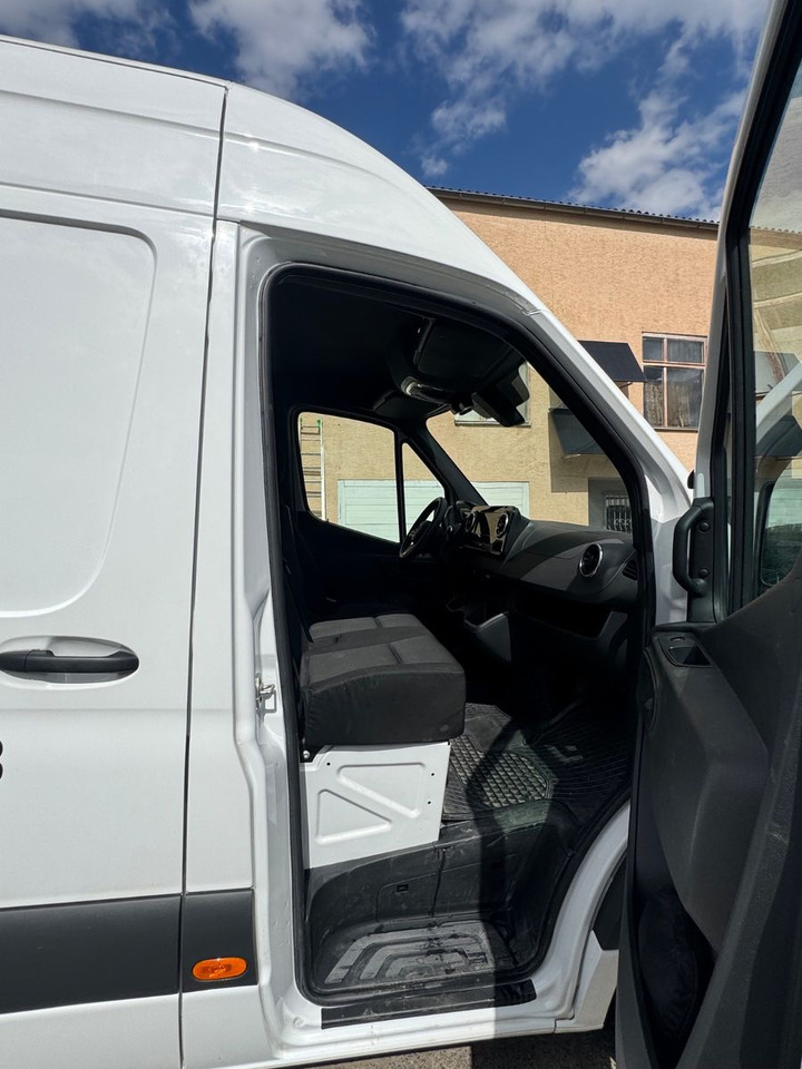 Mercedes-Benz Sprinter 317/inkl.Werkstattregale- Sortimo - Furgón: foto 4 Mercedes-Benz Sprinter 317/inkl.Werkstattregale- Sortimo - Furgón: foto 4