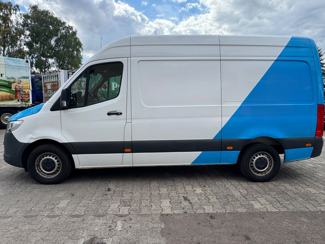 Mercedes-Benz Sprinter 317/inkl.Werkstattregale- Sortimo - Furgón: foto 2 Mercedes-Benz Sprinter 317/inkl.Werkstattregale- Sortimo - Furgón: foto 2