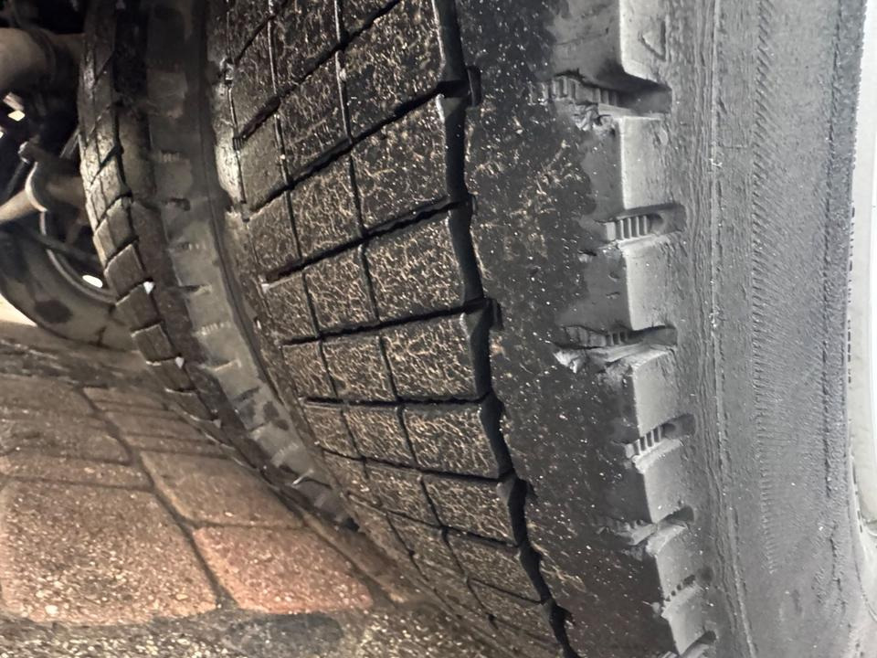 Camión caja cerrada Mitsubishi Canter 9C18/LBW/2xAHK/B-B/Top-Zustand: foto 16 Camión caja cerrada Mitsubishi Canter 9C18/LBW/2xAHK/B-B/Top-Zustand: foto 16