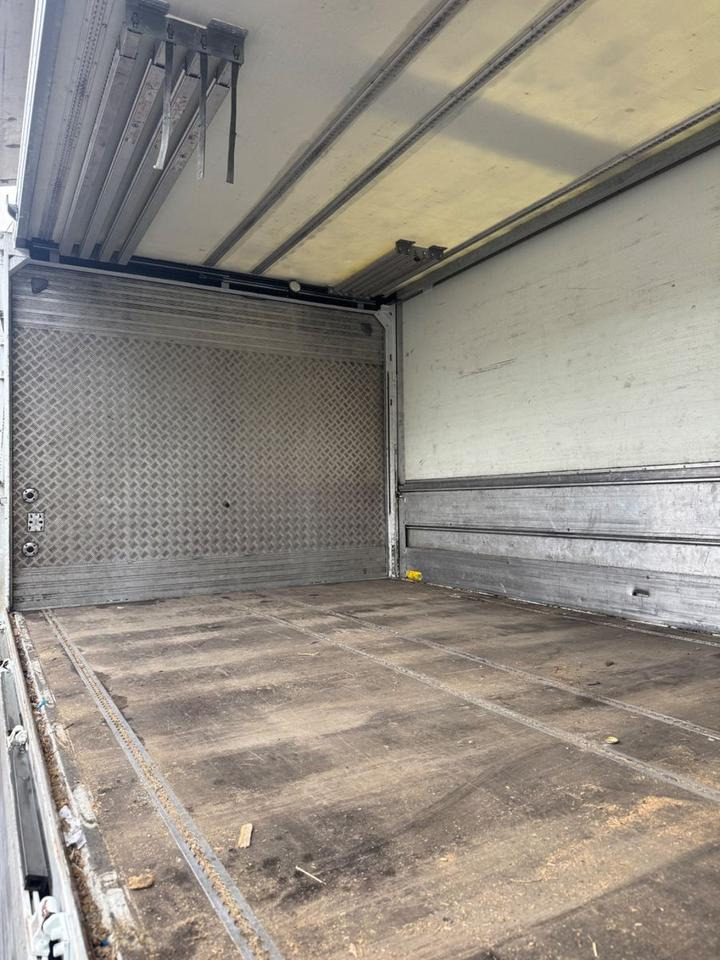 Camión caja cerrada Mitsubishi Canter 9C18/LBW/2xAHK/B-B/Top-Zustand: foto 10 Camión caja cerrada Mitsubishi Canter 9C18/LBW/2xAHK/B-B/Top-Zustand: foto 10