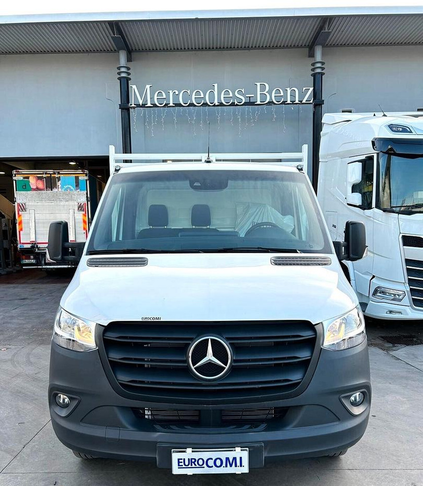 Mercedes 515 T 37/50 PRO Ribaltabile Tril. - Furgoneta basculante: foto 2 Mercedes 515 T 37/50 PRO Ribaltabile Tril. - Furgoneta basculante: foto 2