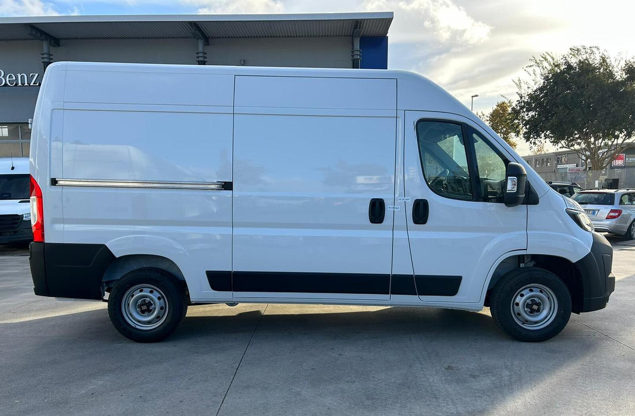 NUOVO Fiat Ducato 2.2 mjt Lastrato L2H2 120 cv 33 - Furgón: foto 4 NUOVO Fiat Ducato 2.2 mjt Lastrato L2H2 120 cv 33 - Furgón: foto 4