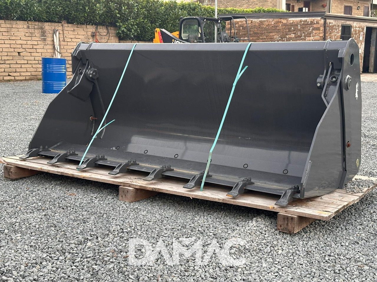 NEW HOLLAND 220 - Cazo cargador: foto 2 NEW HOLLAND 220 - Cazo cargador: foto 2