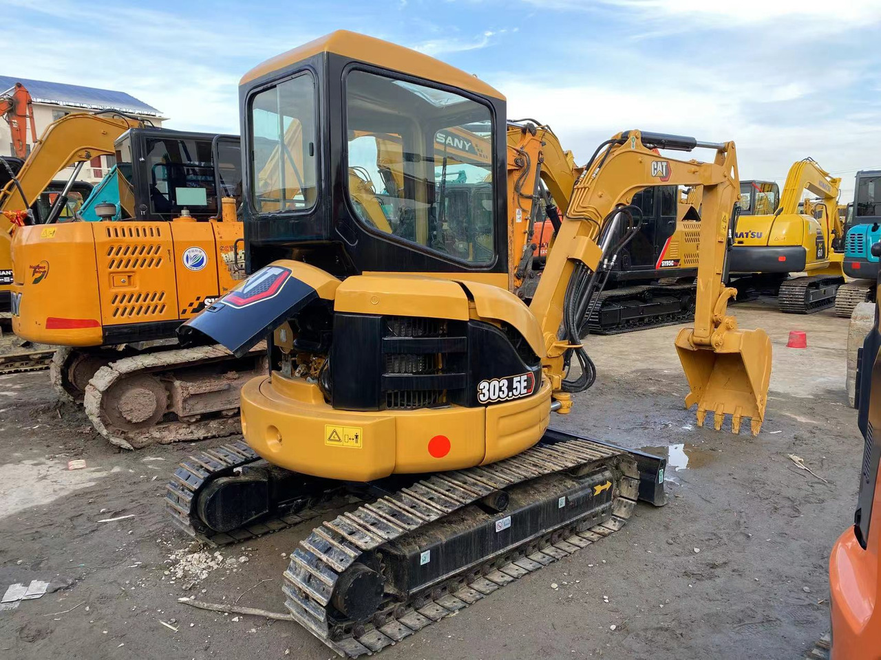 CATERPILLAR 303.5 - Excavadora de cadenas: foto 5 CATERPILLAR 303.5 - Excavadora de cadenas: foto 5