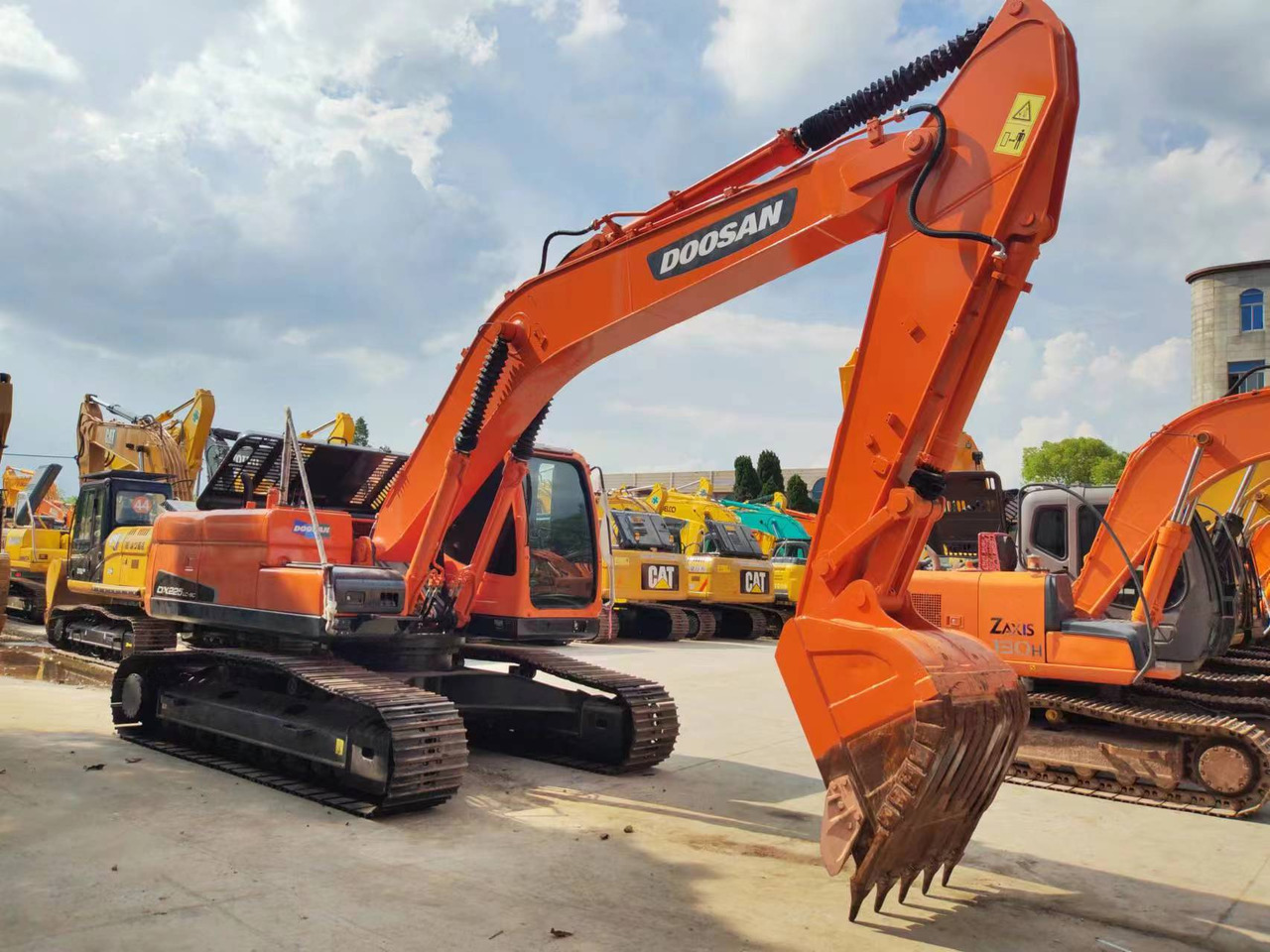 DOOSAN DX225 - Excavadora de cadenas: foto 4 DOOSAN DX225 - Excavadora de cadenas: foto 4