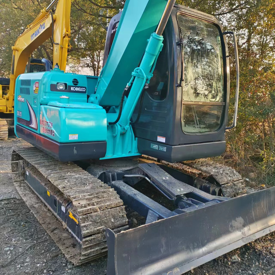 KOBELCO SK75 - Excavadora de cadenas: foto 2 KOBELCO SK75 - Excavadora de cadenas: foto 2