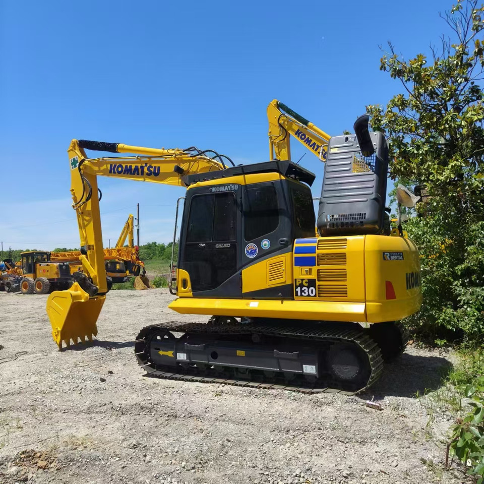 KOMATSU PC130 - Excavadora de cadenas: foto 1 KOMATSU PC130 - Excavadora de cadenas: foto 1