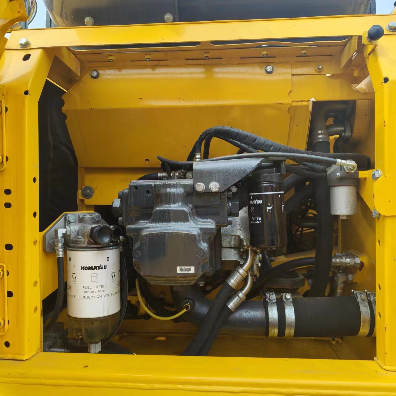 KOMATSU PC240 - Excavadora de cadenas: foto 5 KOMATSU PC240 - Excavadora de cadenas: foto 5