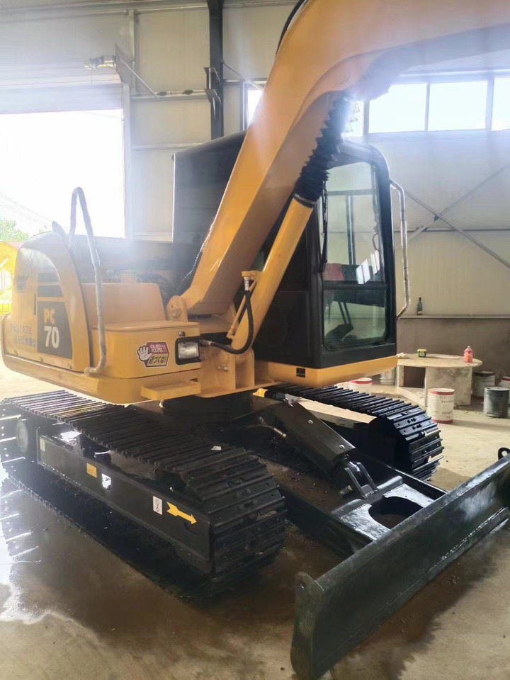 KOMATSU PC70 - Excavadora de cadenas: foto 2 KOMATSU PC70 - Excavadora de cadenas: foto 2