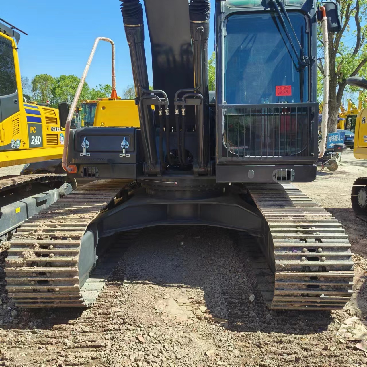 Excavadora de cadenas VOLVO EC210: foto 7