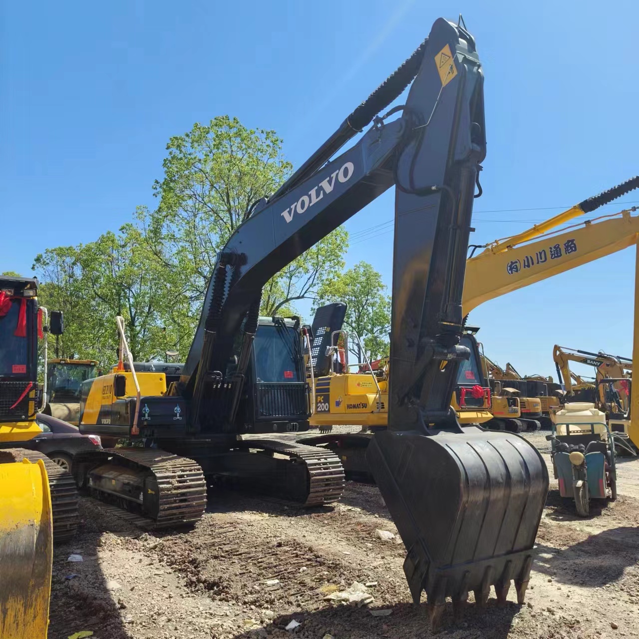 Excavadora de cadenas VOLVO EC210: foto 8