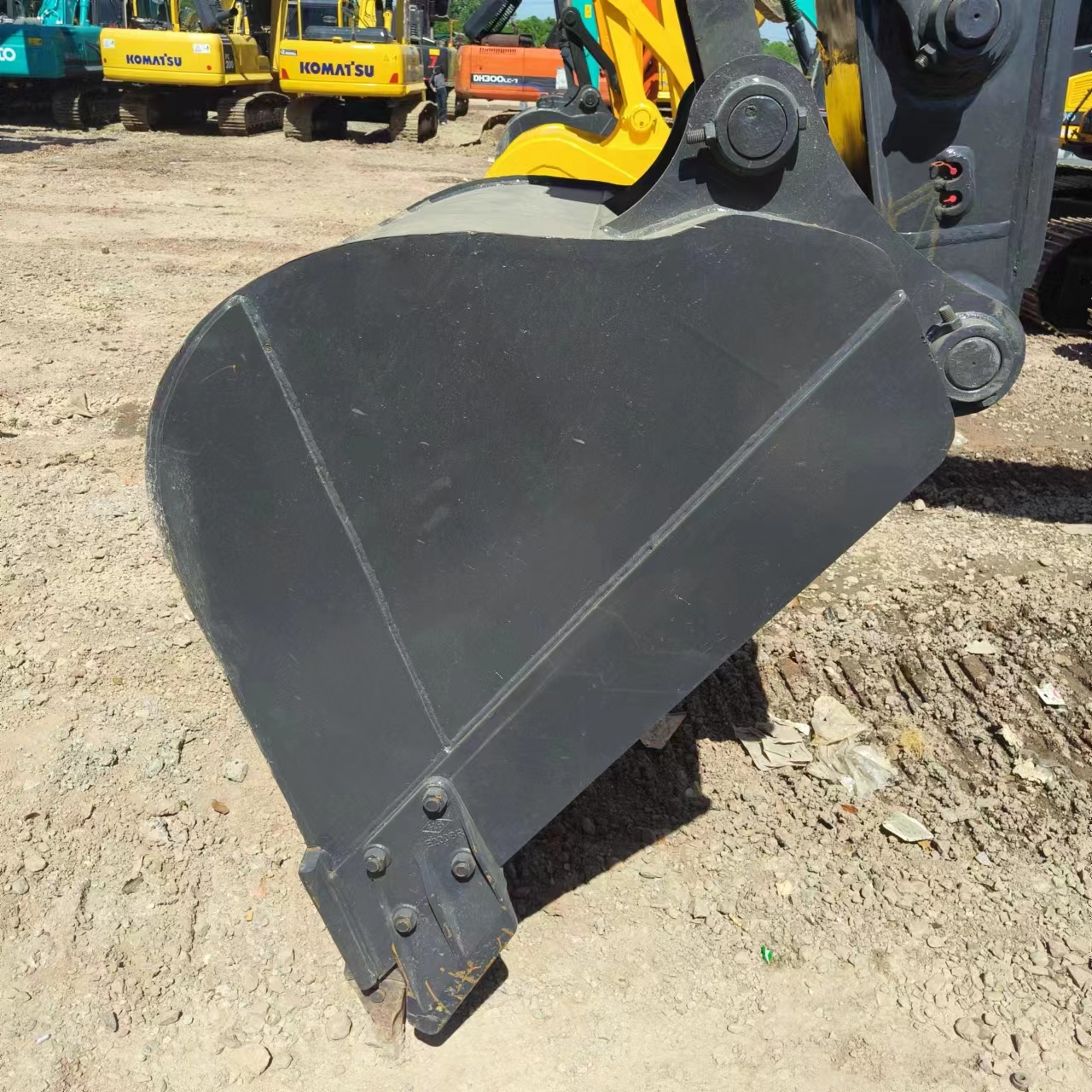 Excavadora de cadenas VOLVO EC210: foto 6