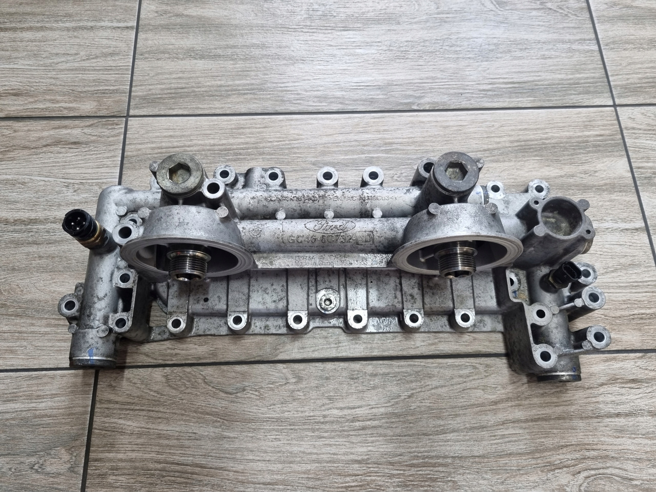 FORD PODSTAWA FILTRÓW OLEJU FORD F-MAX 500 GC46 6C732 AD - Filtro de aceite para Camión: foto 1 FORD PODSTAWA FILTRÓW OLEJU FORD F-MAX 500 GC46 6C732 AD - Filtro de aceite para Camión: foto 1